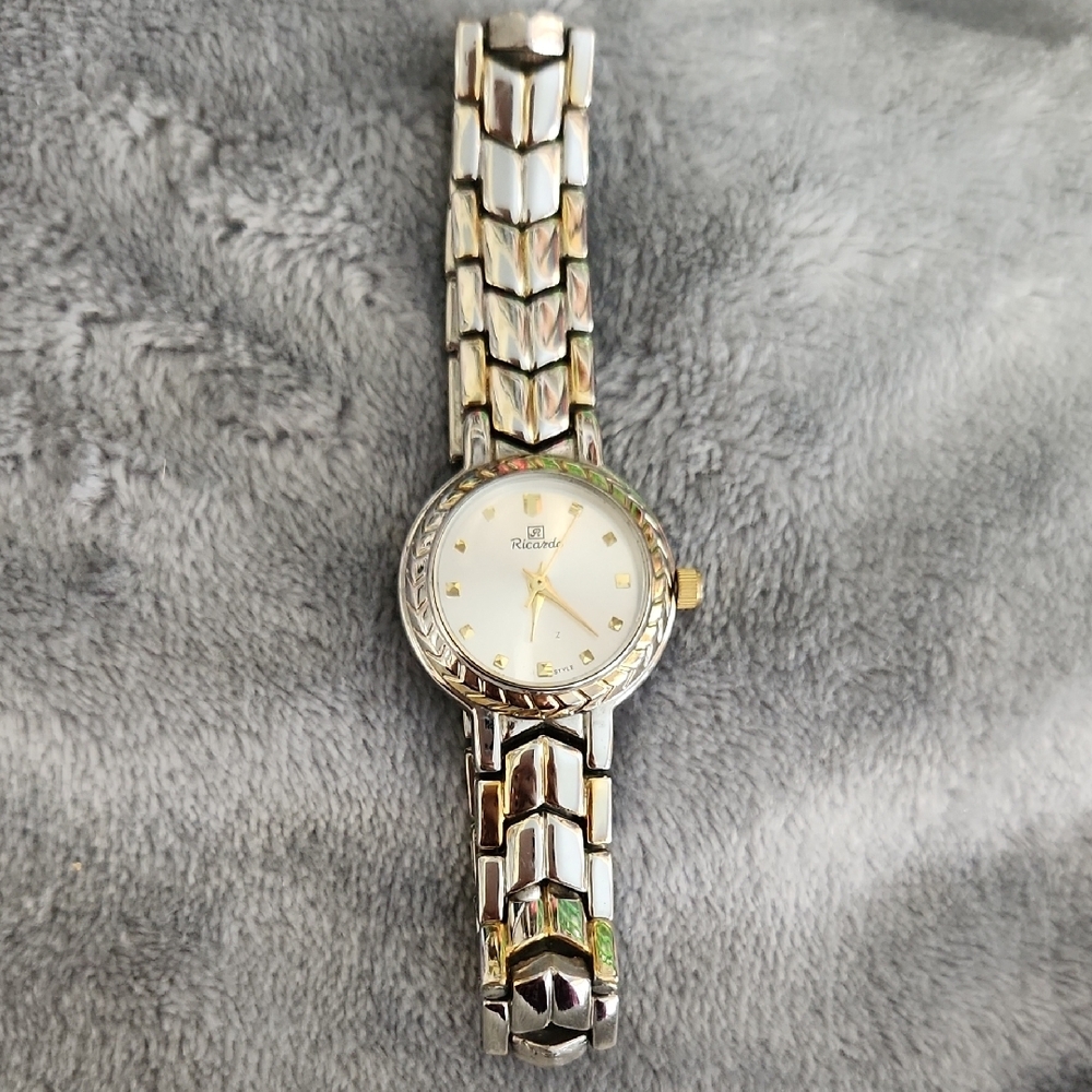Ricardo Elegant Silver and Gold Watch